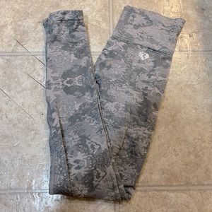 Womens best Grey camo leggings